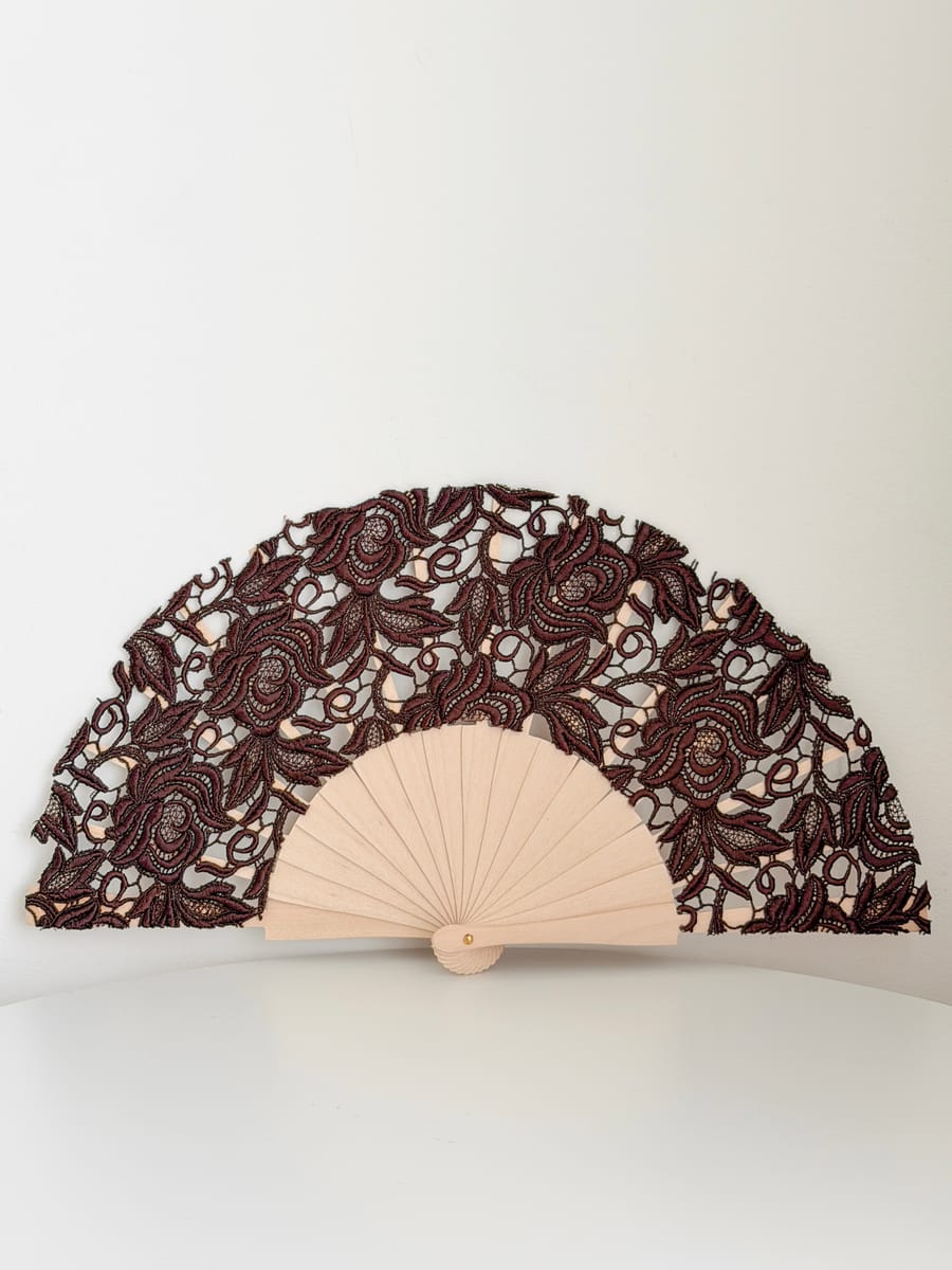 Leque renda guipur castanho